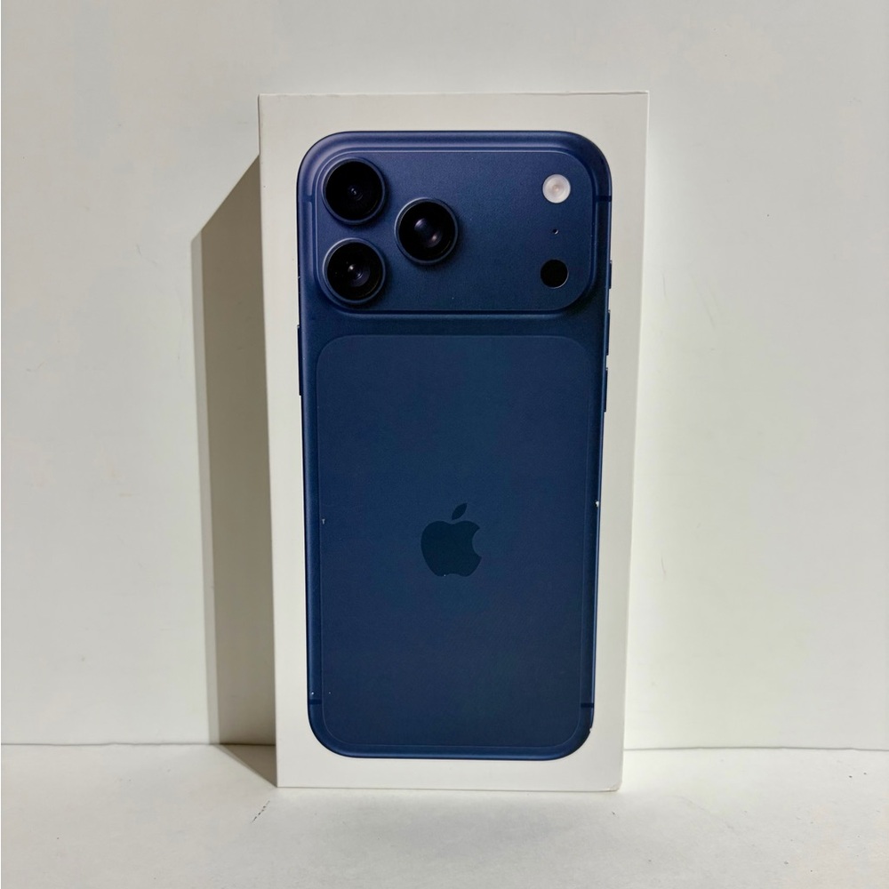 Apple iPhone 17 Pro Max 256GB Deep Blue Model A3257 *EMPTY BOX ONLY* Accessory